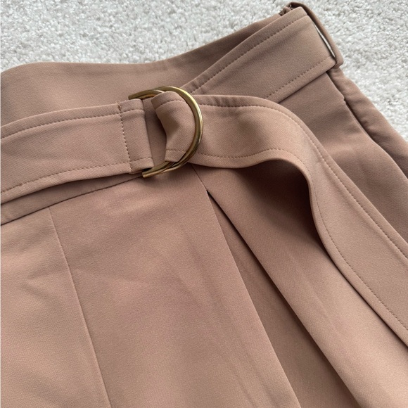Maricela Short
Camila Coelho
Color: Nude Toffee
Size: S - Picture 5 of 16